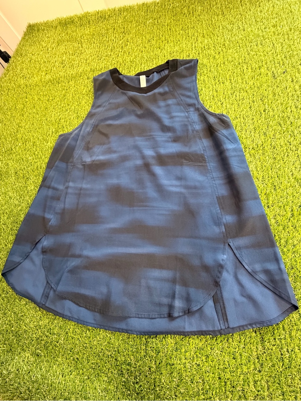 Athleta Navy Sleeveless Tunic Tank